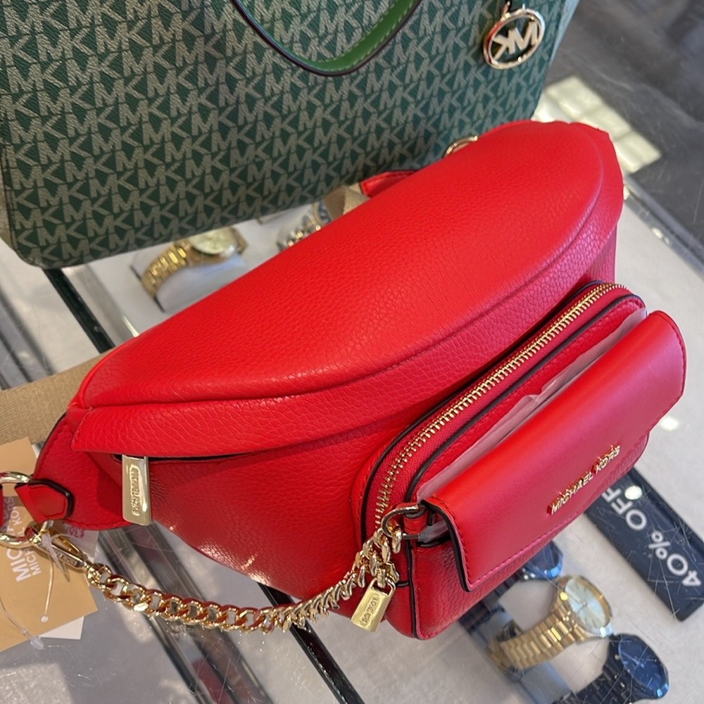 MICHAEL KORS
Maisie Large Pebbled Leather 2-in-1 Sling Pack
Dark Sangria 
NWT - Picture 2 of 16